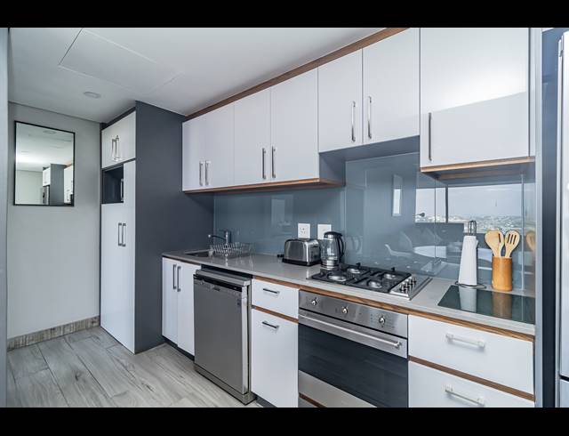 2 BEDROOM APARTMENT FOR SALE IN UMHLANGA RIDGE